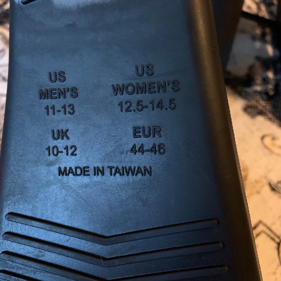 TYR Burner Swim Fins - Picture 3 of 8